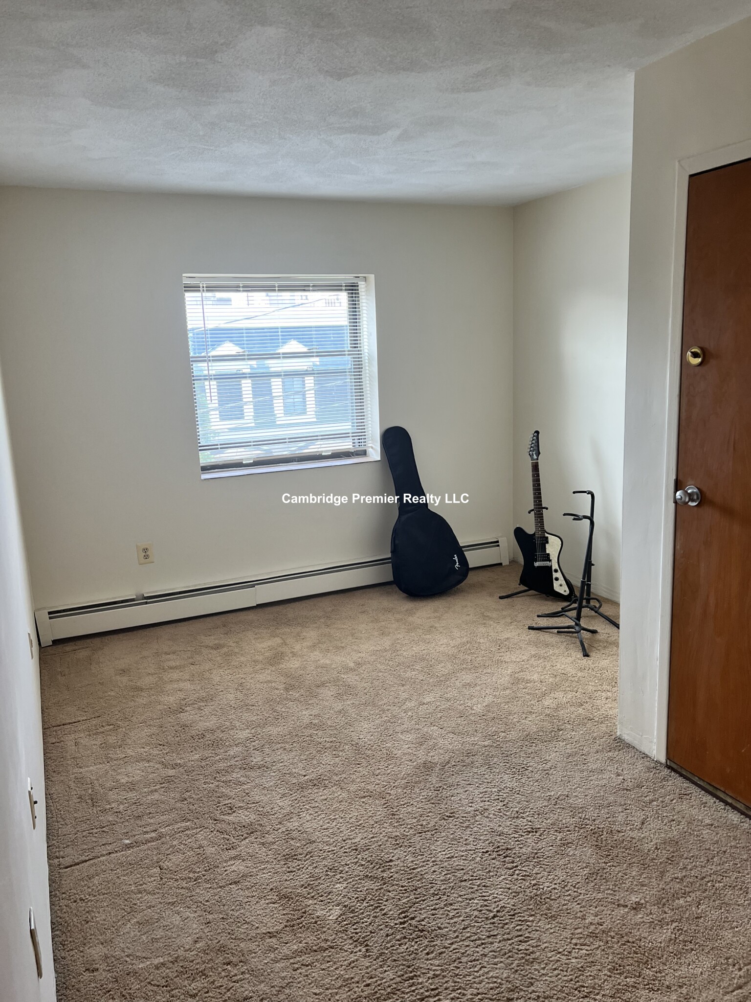 2 bed, 1 bath apartment for rent at 14 Spring St Unit 5, Spring Hill — photo 5 of 10