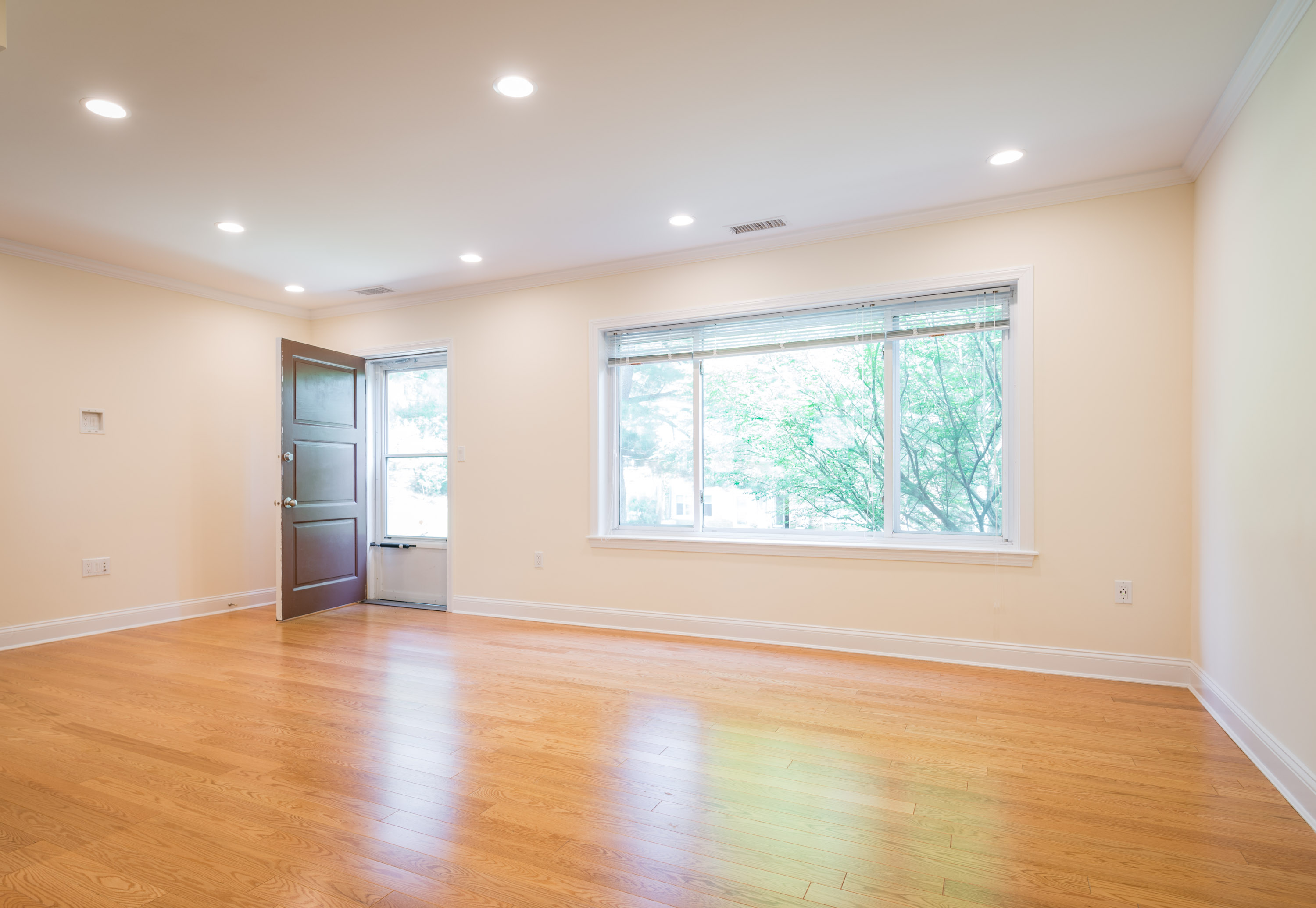 2 bed, 1.5 bath apartment for rent at 617 Vfw Pkwy Unit ., Chestnut Hill — photo 15 of 39