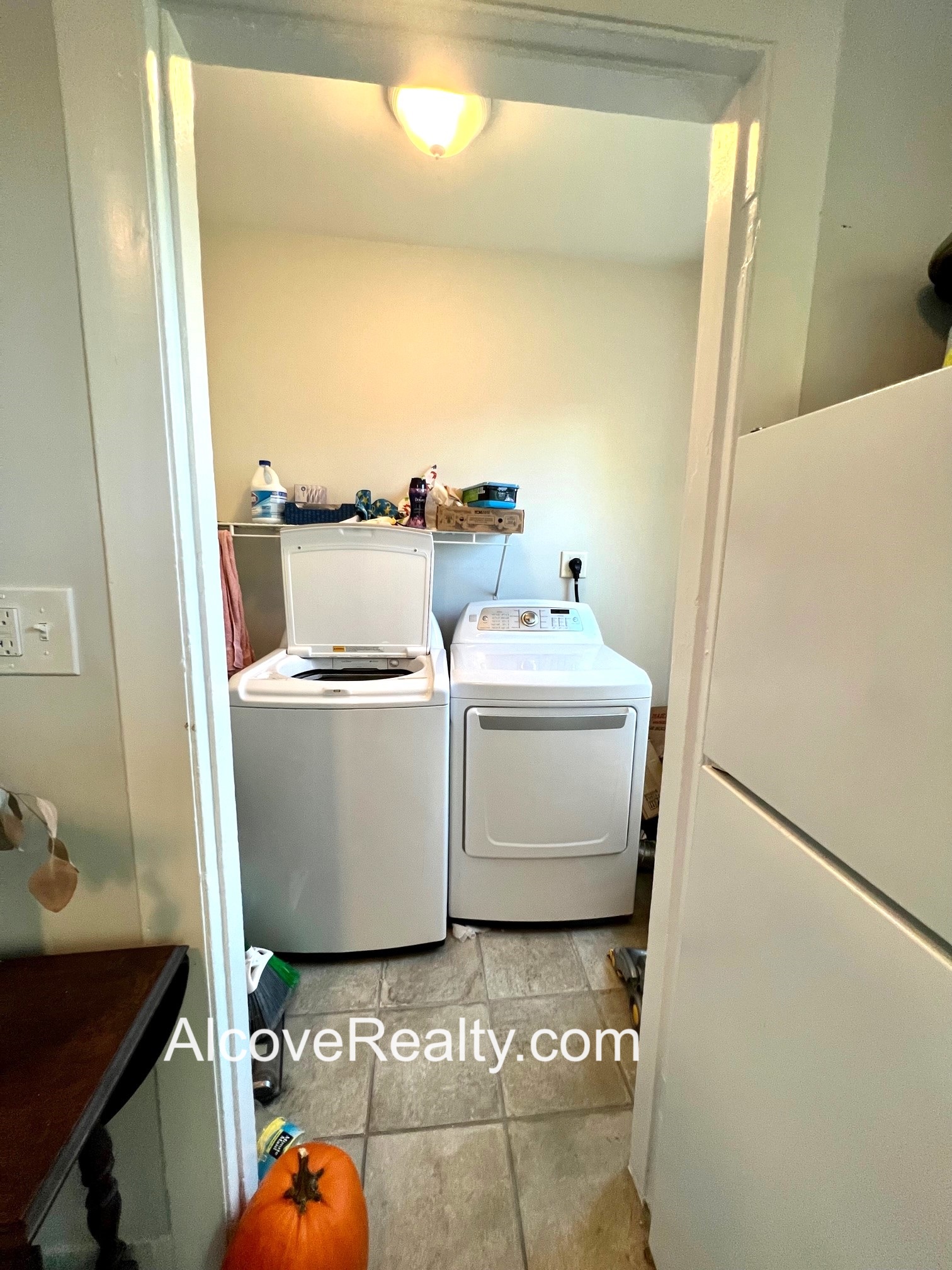 4 bed, 1 bath apartment for rent at 69 Davis Sq Unit 3, Davis Square — photo 14 of 18