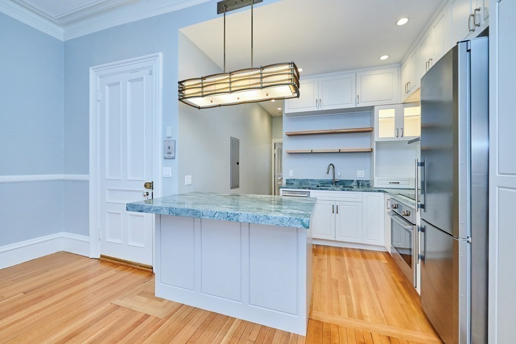 1 bed, 1 bath apartment for rent at 313 Marlborough St Unit 2, Back Bay — photo 2 of 6