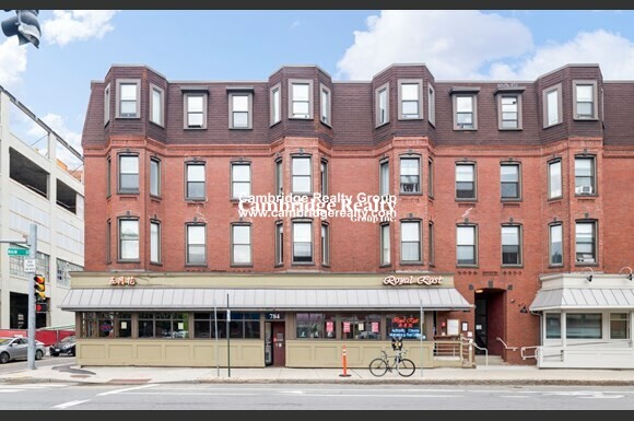 2 bed, 1 bath apartment for rent at 796 Main St Unit 784-5T, The Port — photo 9 of 9