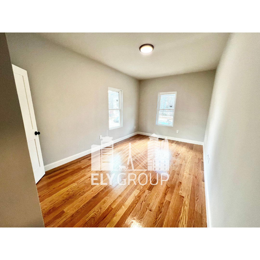 4 bed, 2 bath apartment for rent at 33 Lincoln St Unit 1, West Medford — photo 14 of 22