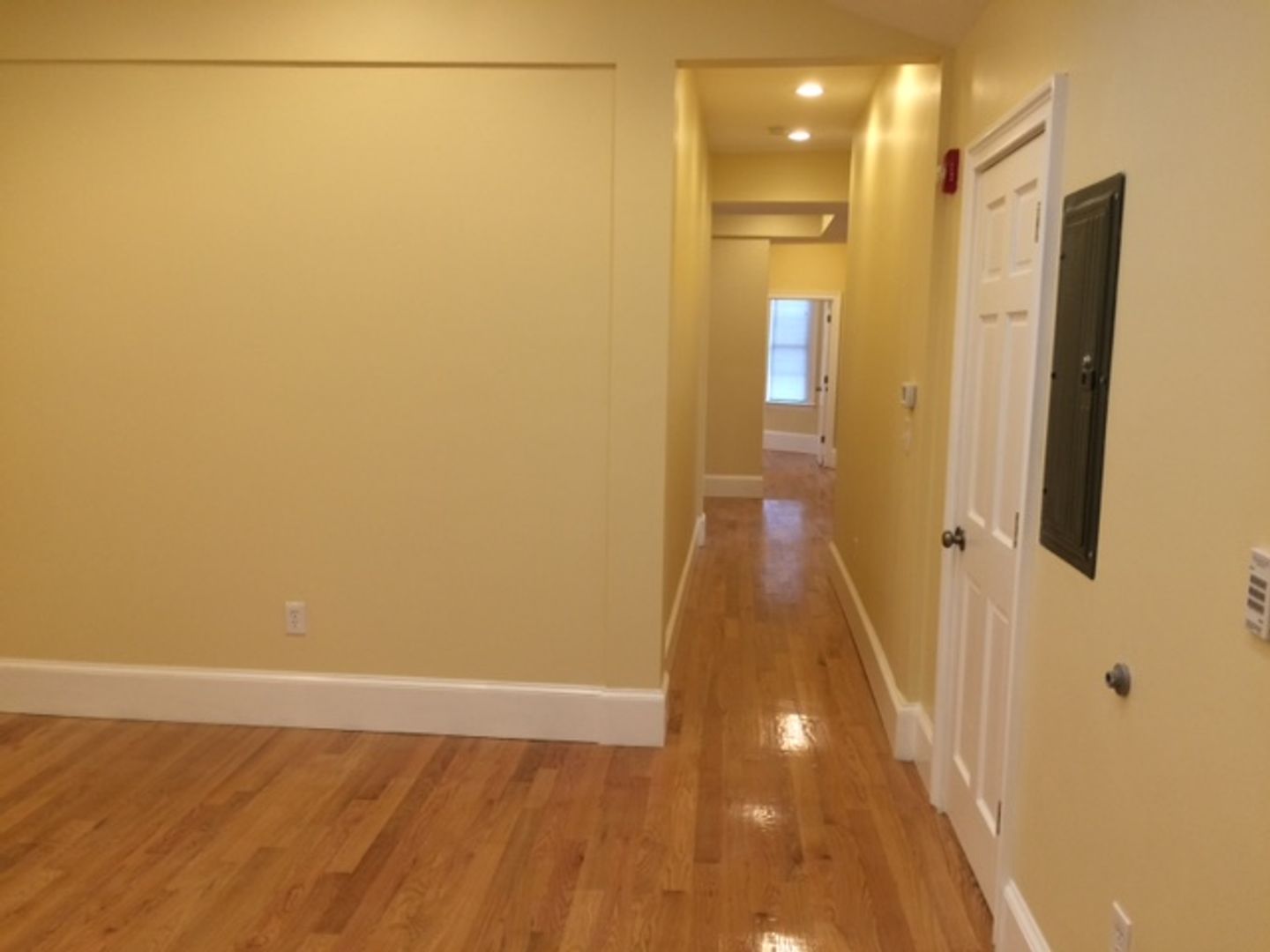 208 Holland St, Teele Square