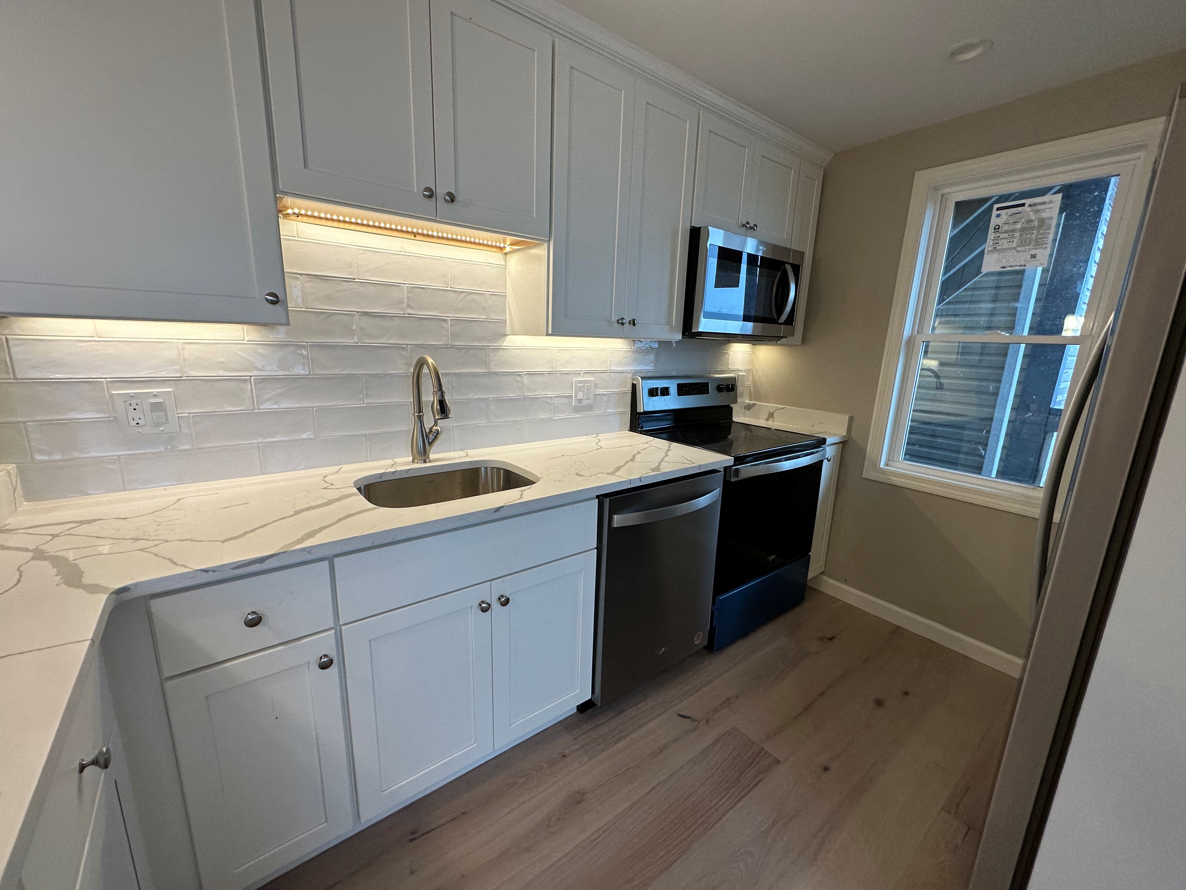 1 bed, 1 bath apartment for rent at 22 Faun Bar Ave Unit 22A, Winthrop — photo 3 of 14