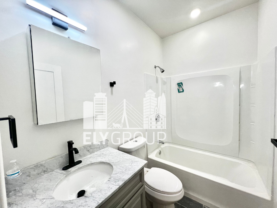 4 bed, 2 bath apartment for rent at 31 Lincoln St Unit 1, West Medford — photo 14 of 21