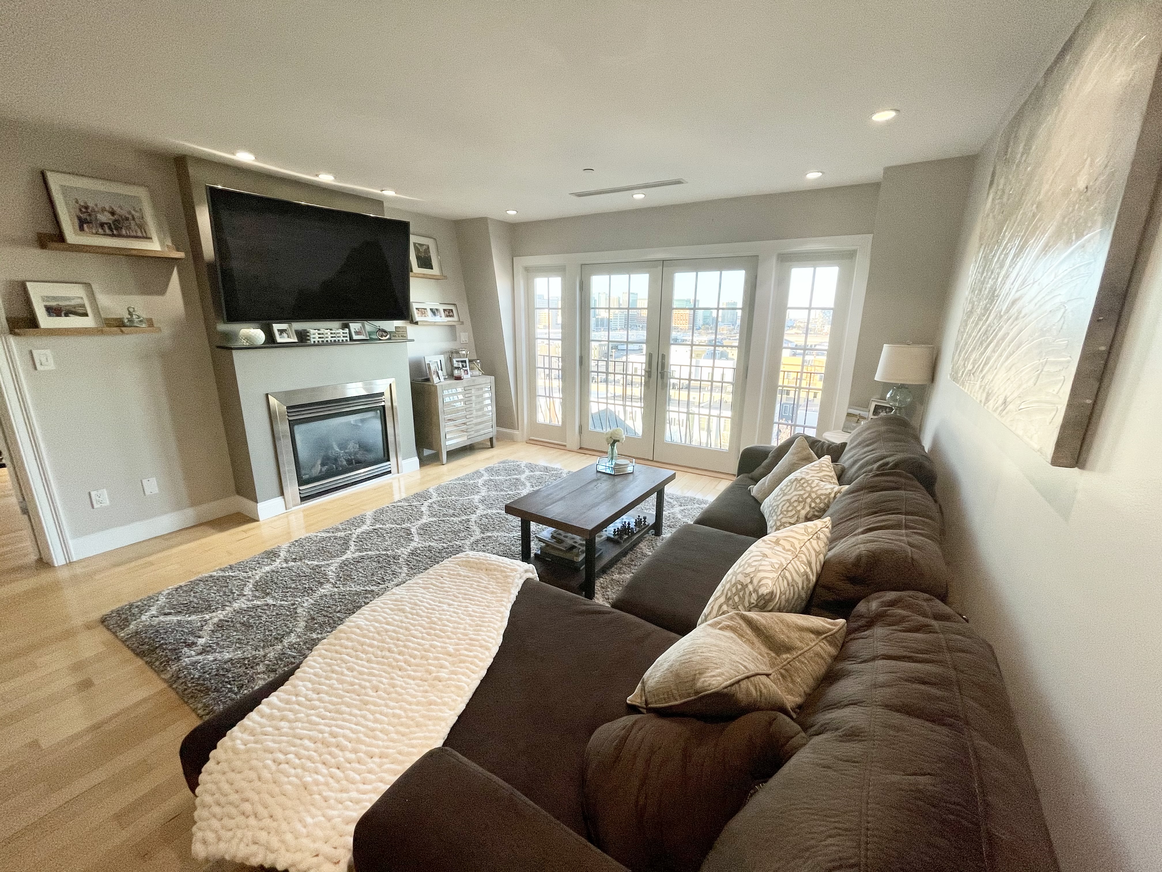 2 bed, 2 bath apartment for rent at 320 3rd St Unit 302, South Boston — photo 9 of 19