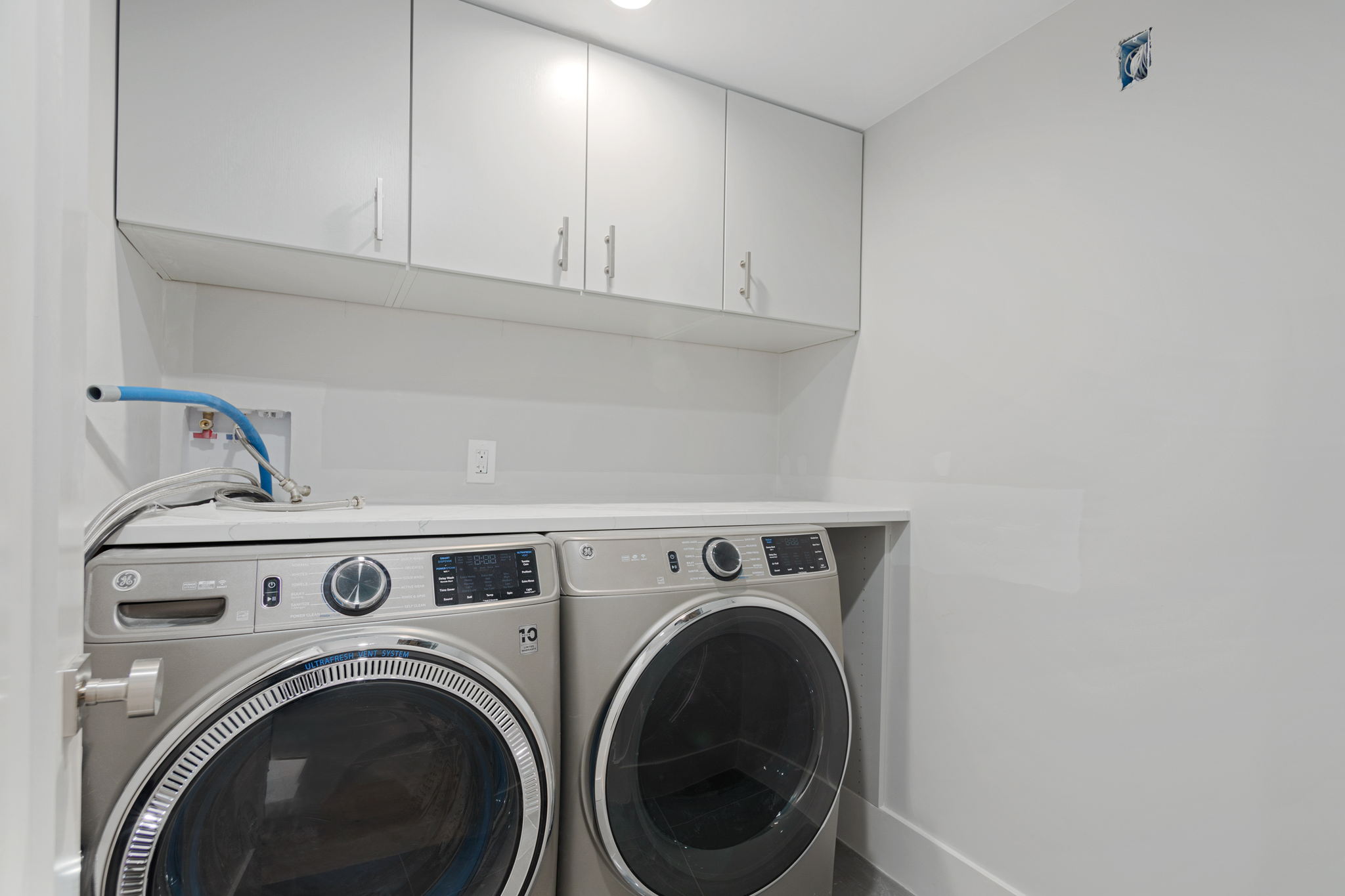 3 bed, 3.5 bath apartment for rent at 409 E 7th St Unit Penthouse, South Boston — photo 39 of 39