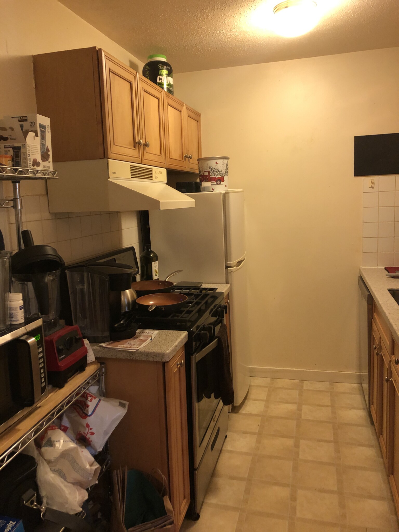 2 bed, 1 bath apartment for rent at 140 Kenrick St Unit 2, Brighton — photo 2 of 3