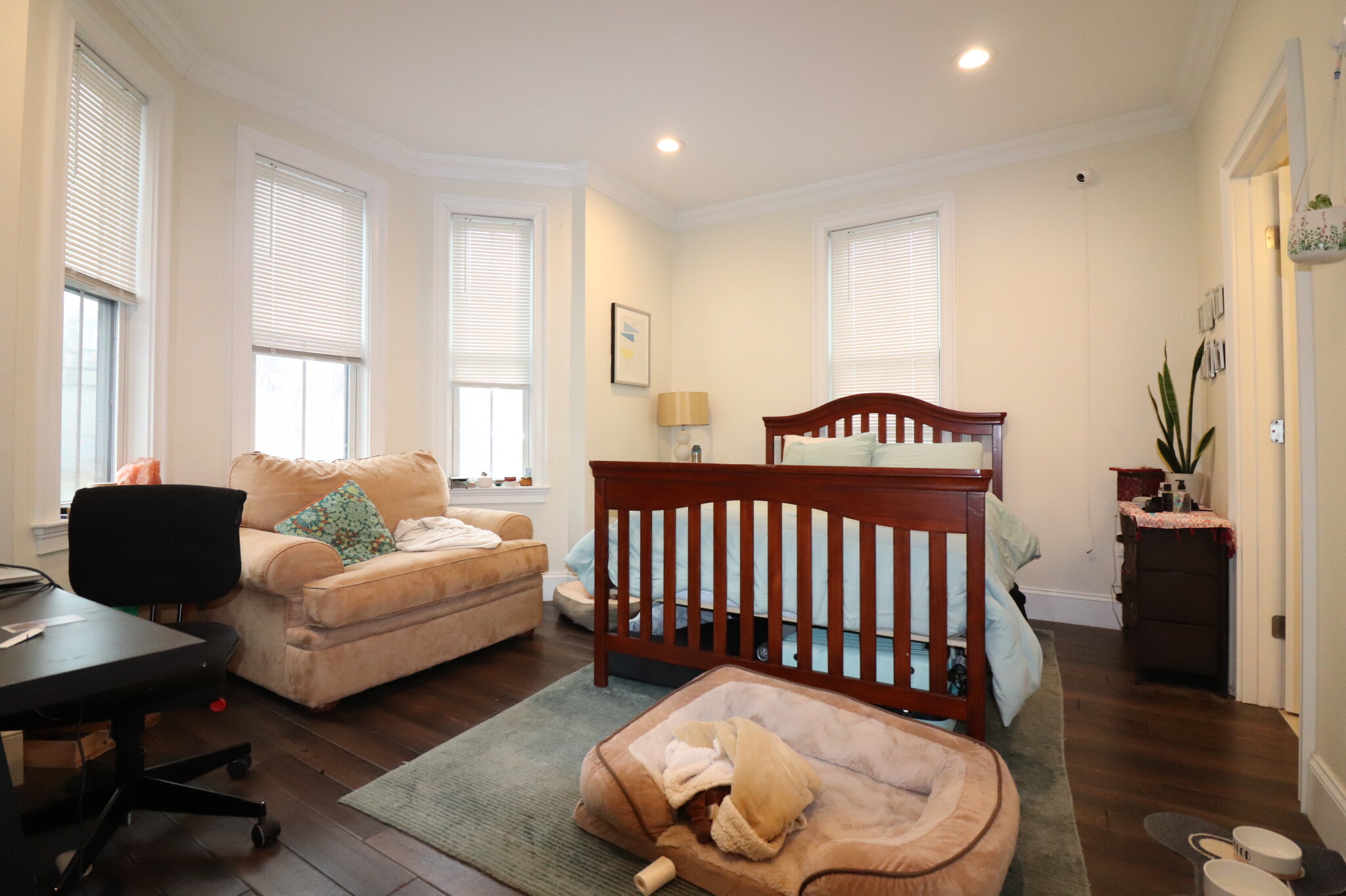 4 bed, 2 bath apartment for rent at 140 Minden St Unit 2A, Jamaica Plain — photo 19 of 21