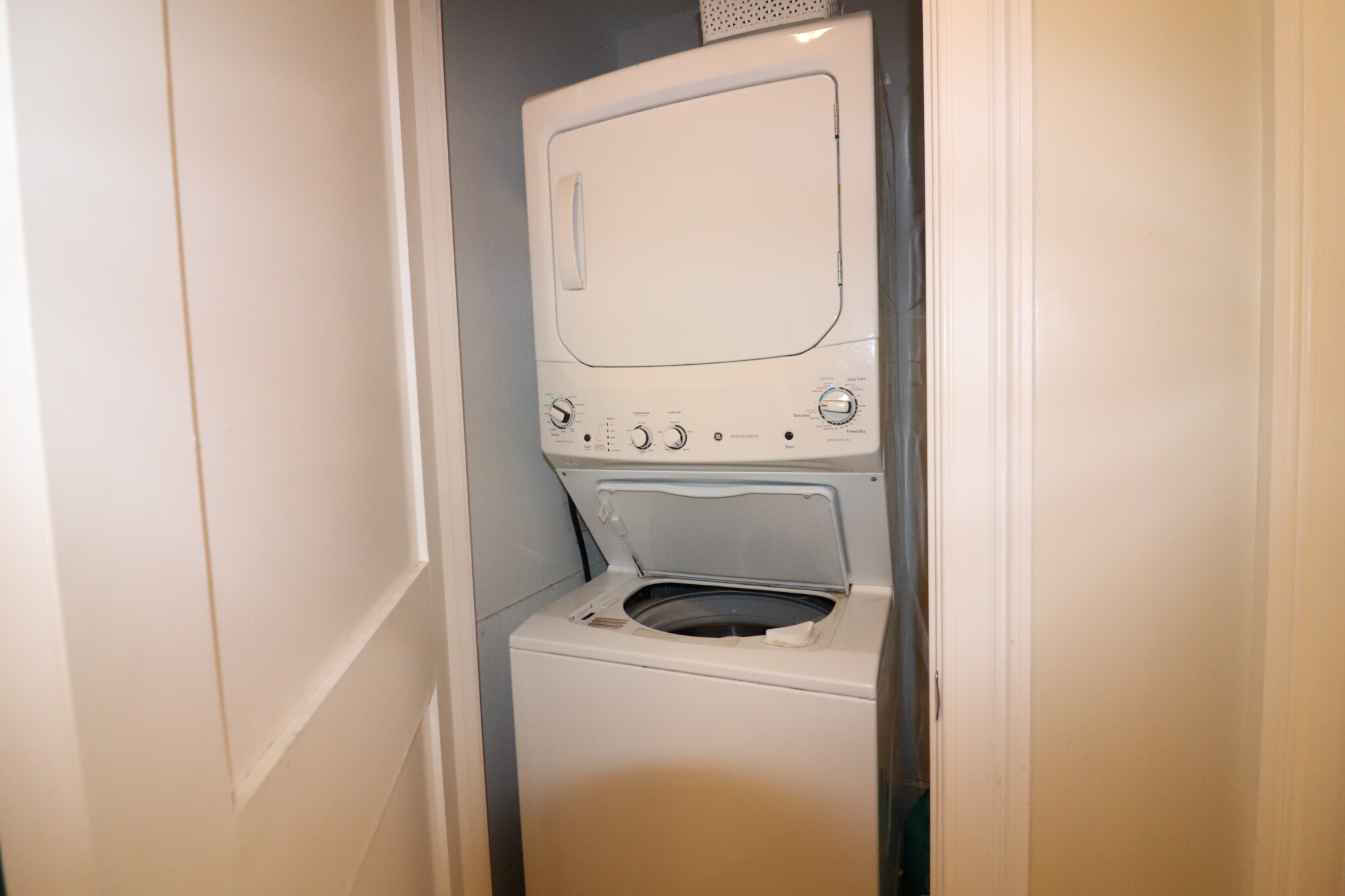 4 bed, 2 bath apartment for rent at 140 Minden St Unit 2A, Jamaica Plain — photo 21 of 21