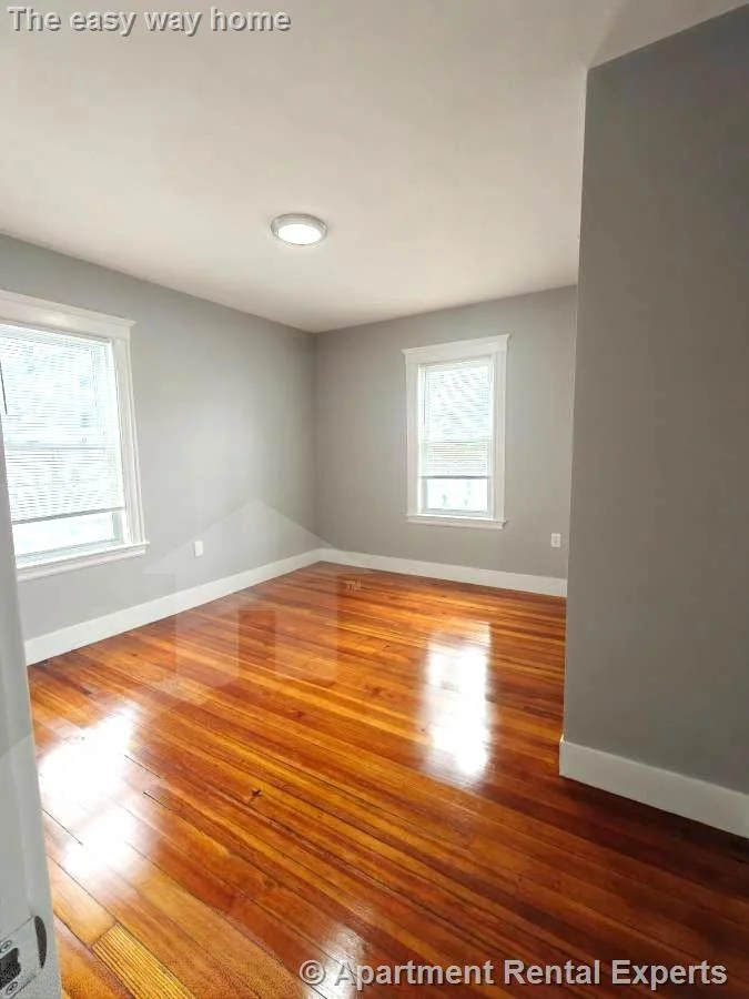 832 Fellsway, Wellington
