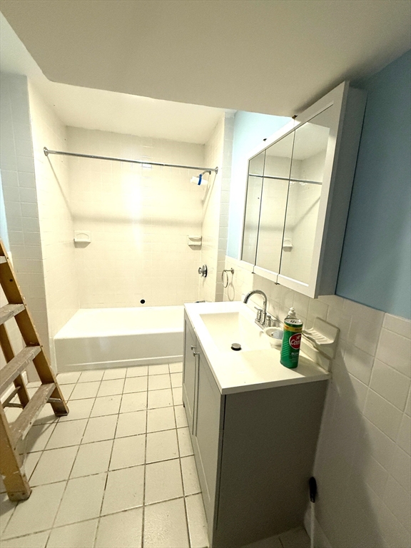 553 East 6th, South Boston