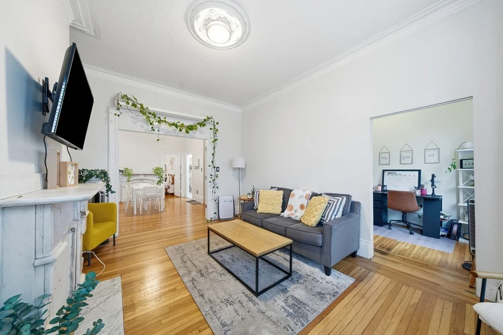 126 Lexington St, East Boston