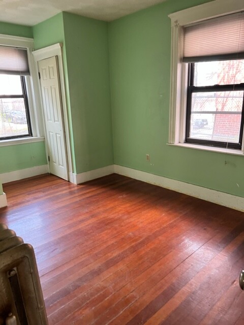 110 Central St, Powder House Square