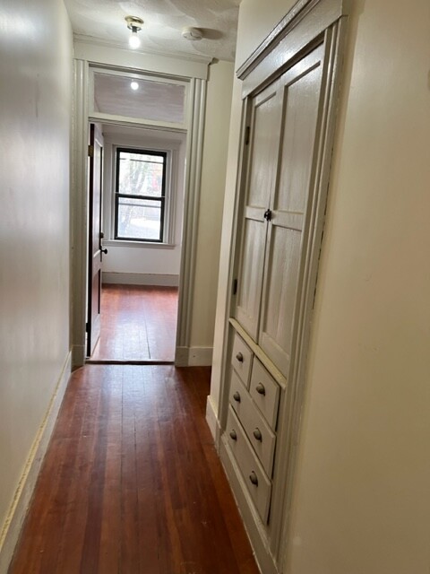 110 Central St, Powder House Square