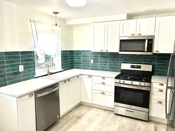 465 Arborway, Jamaica Plain