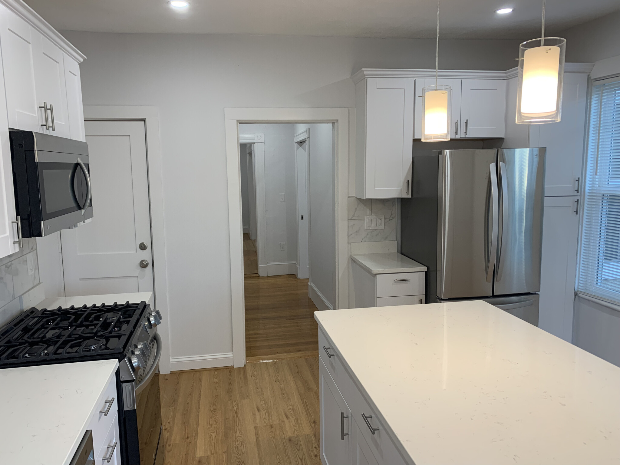 5 bed, 2 bath apartment for rent at 303 Summit Ave Unit 4, Brighton — photo 12 of 22
