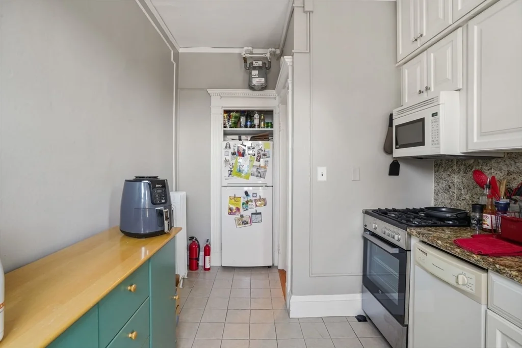 8 Garrison St, Back Bay