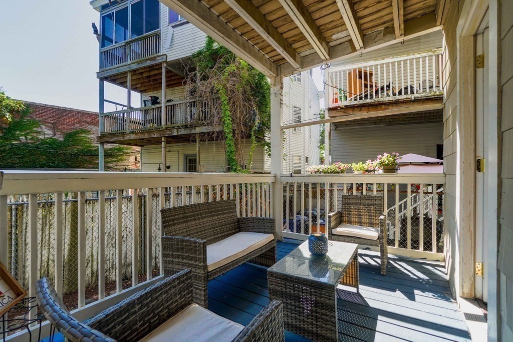 7 Treadway Rd, Dorchester