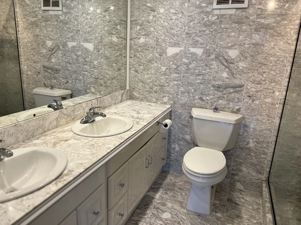 404 Paradise Rd, Swampscott