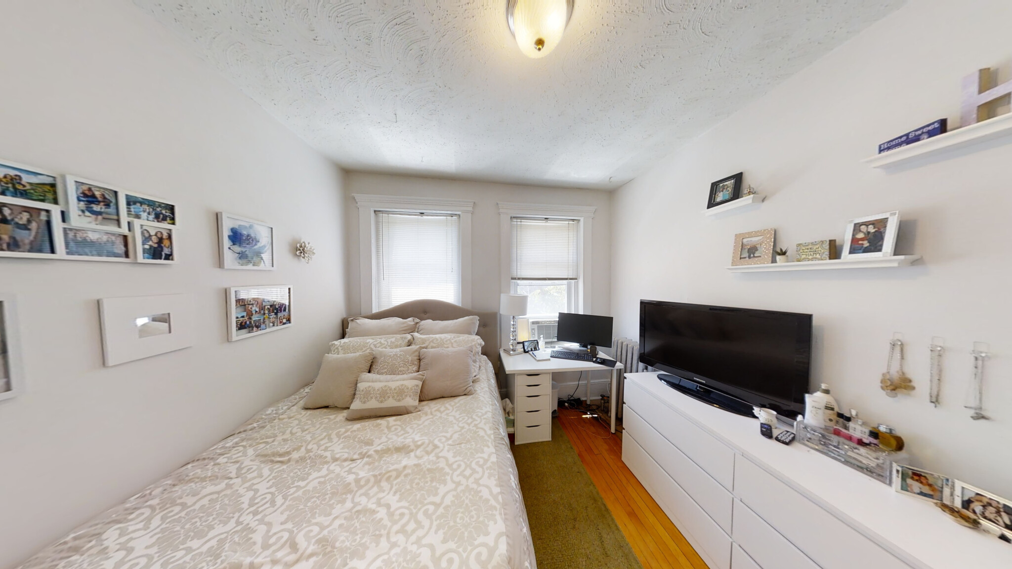 3 bed, 1 bath apartment for rent at 141 Chiswick Rd Unit 6, Brighton — photo 1 of 4