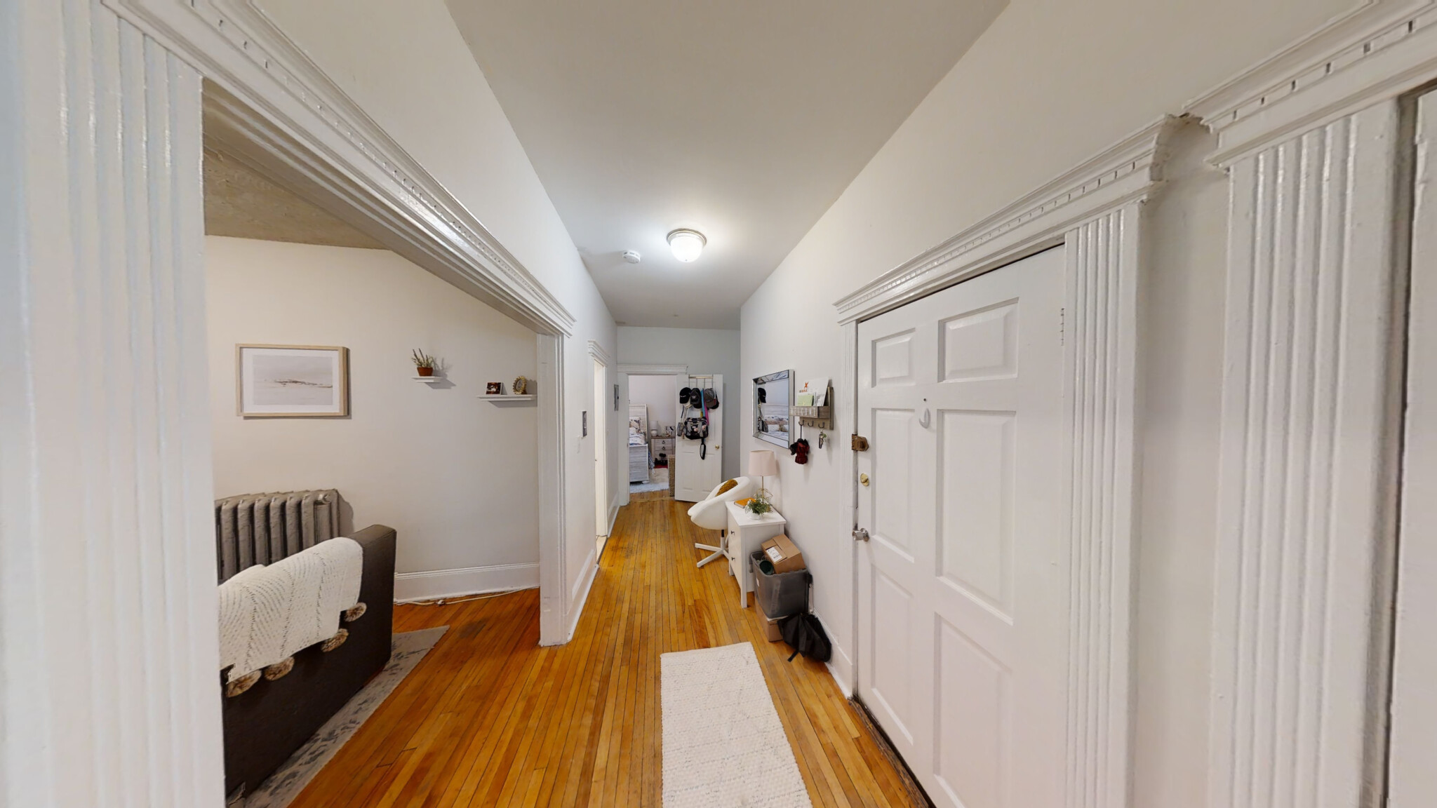 3 bed, 1 bath apartment for rent at 141 Chiswick Rd Unit 6, Brighton — photo 3 of 4