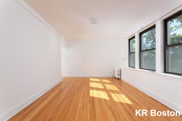2 bed, 1 bath apartment for rent at 141 Englewood Ave Unit 31, Brighton — photo 4 of 5