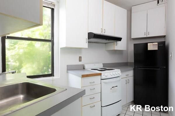 2 bed, 1 bath apartment for rent at 141 Englewood Ave Unit 31, Brighton — photo 5 of 5