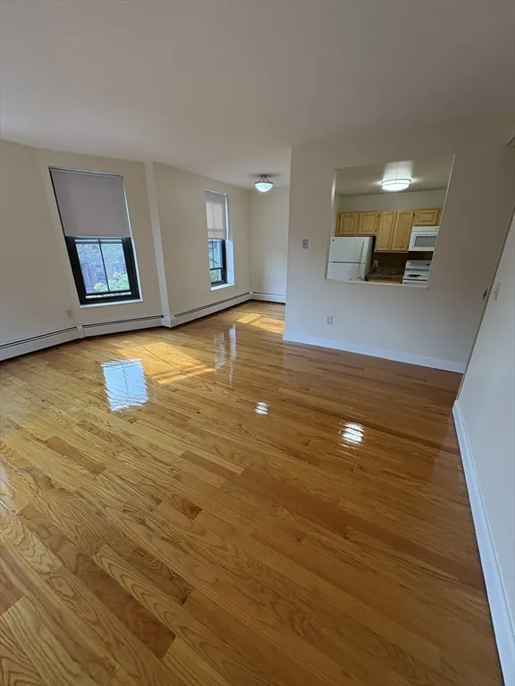 586 Massachusetts Ave, South End