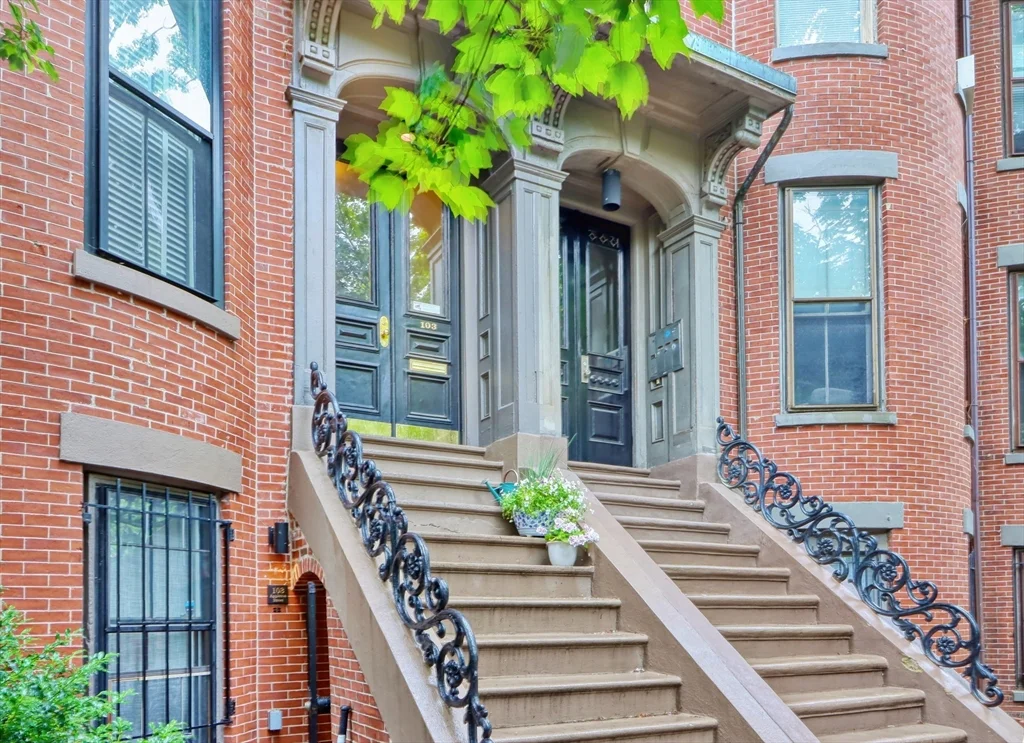 103 Appleton, South End