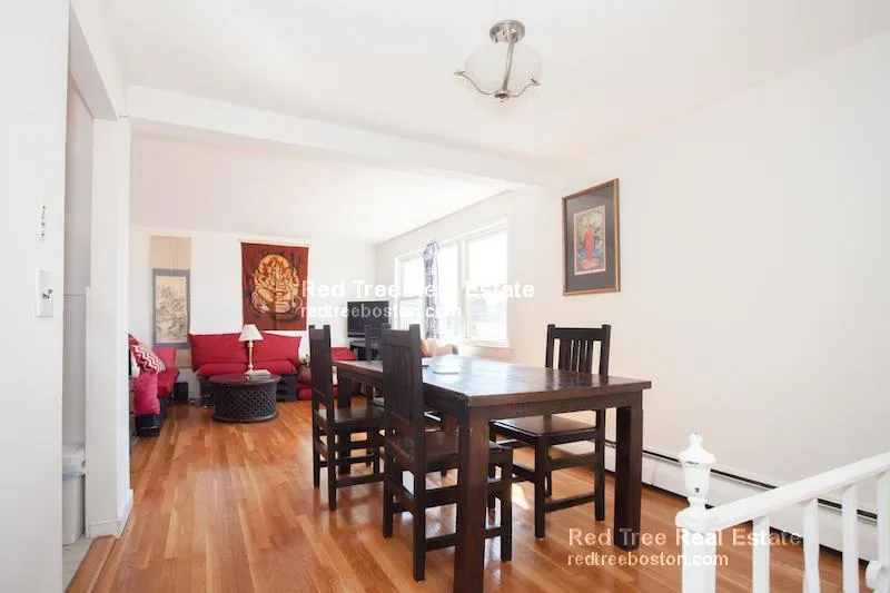 22 Murdock St, Powder House Square