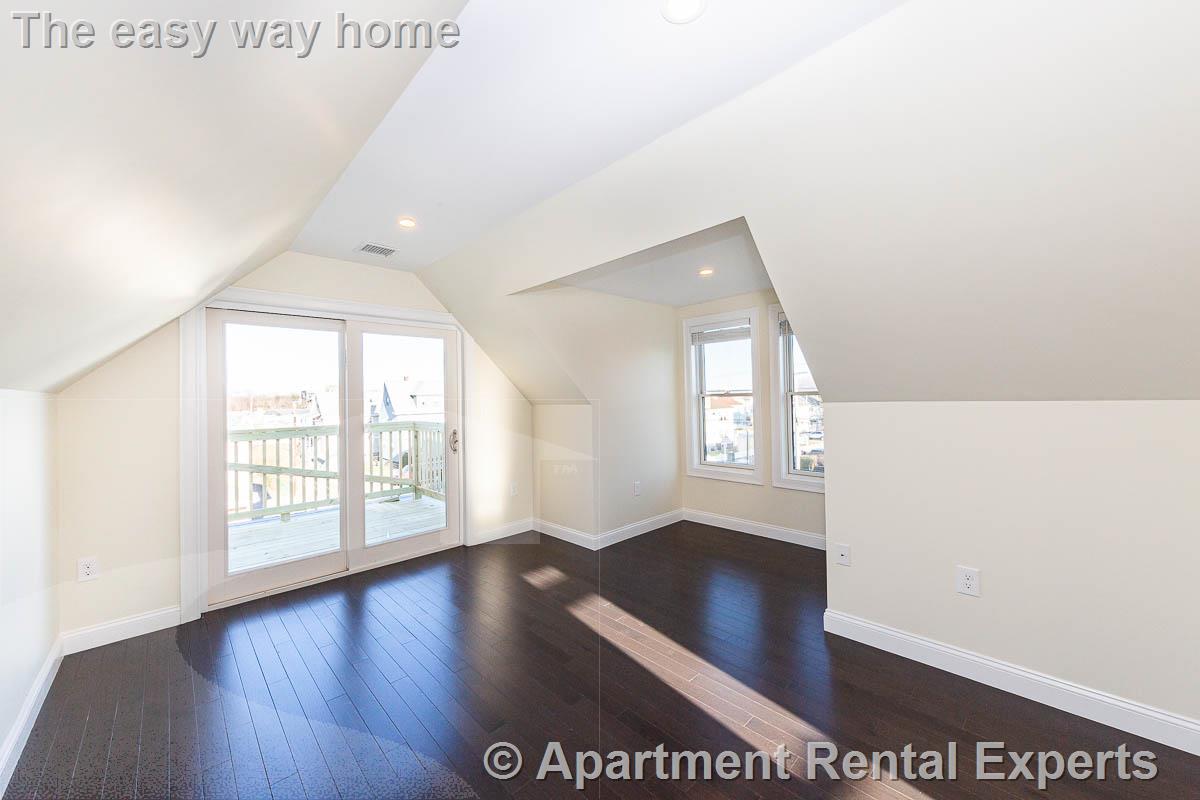 5 Malvern Ter, Tufts