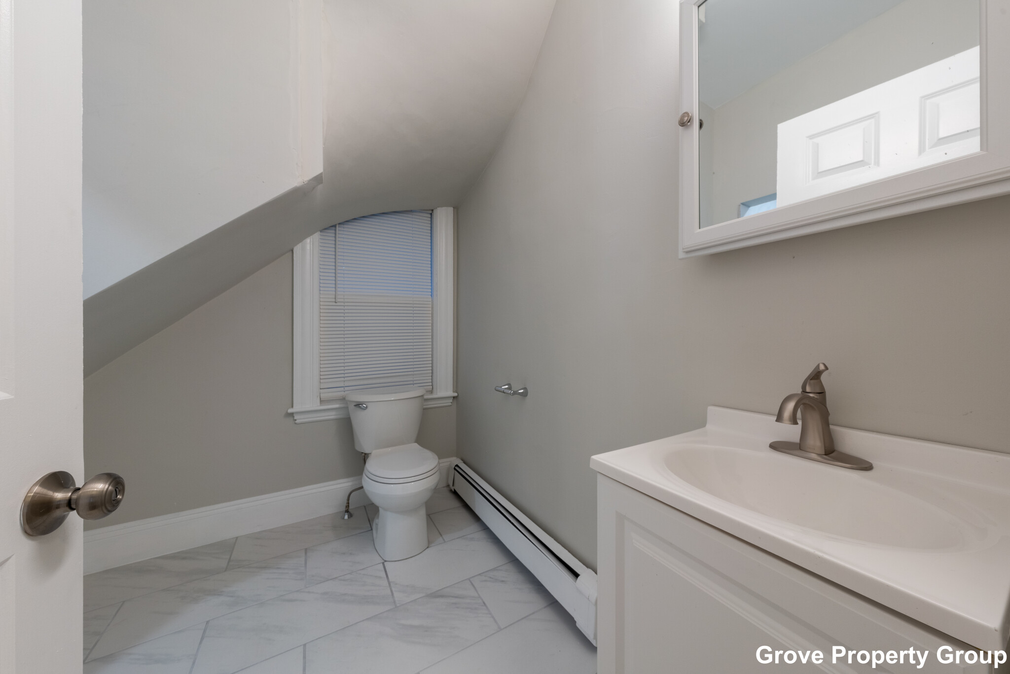 717 East 2nd St, South Boston