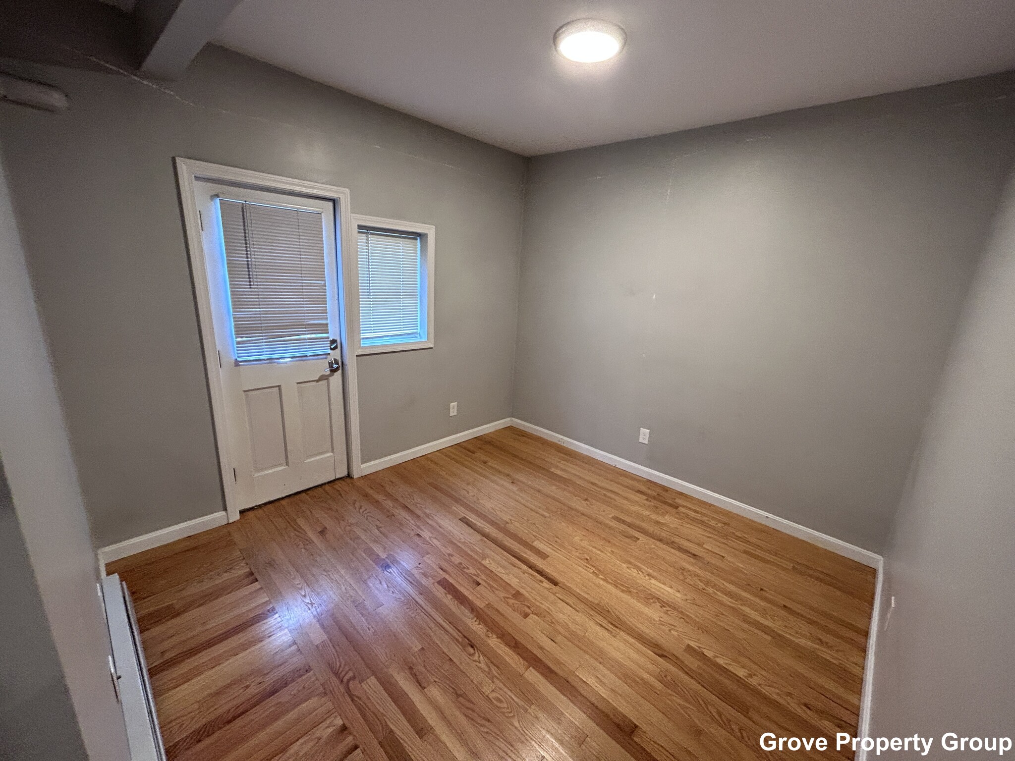 5 Douglas St, South Boston