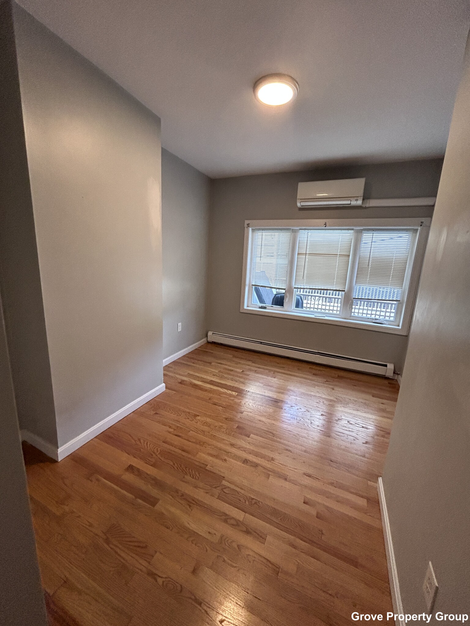 5 Douglas St, South Boston