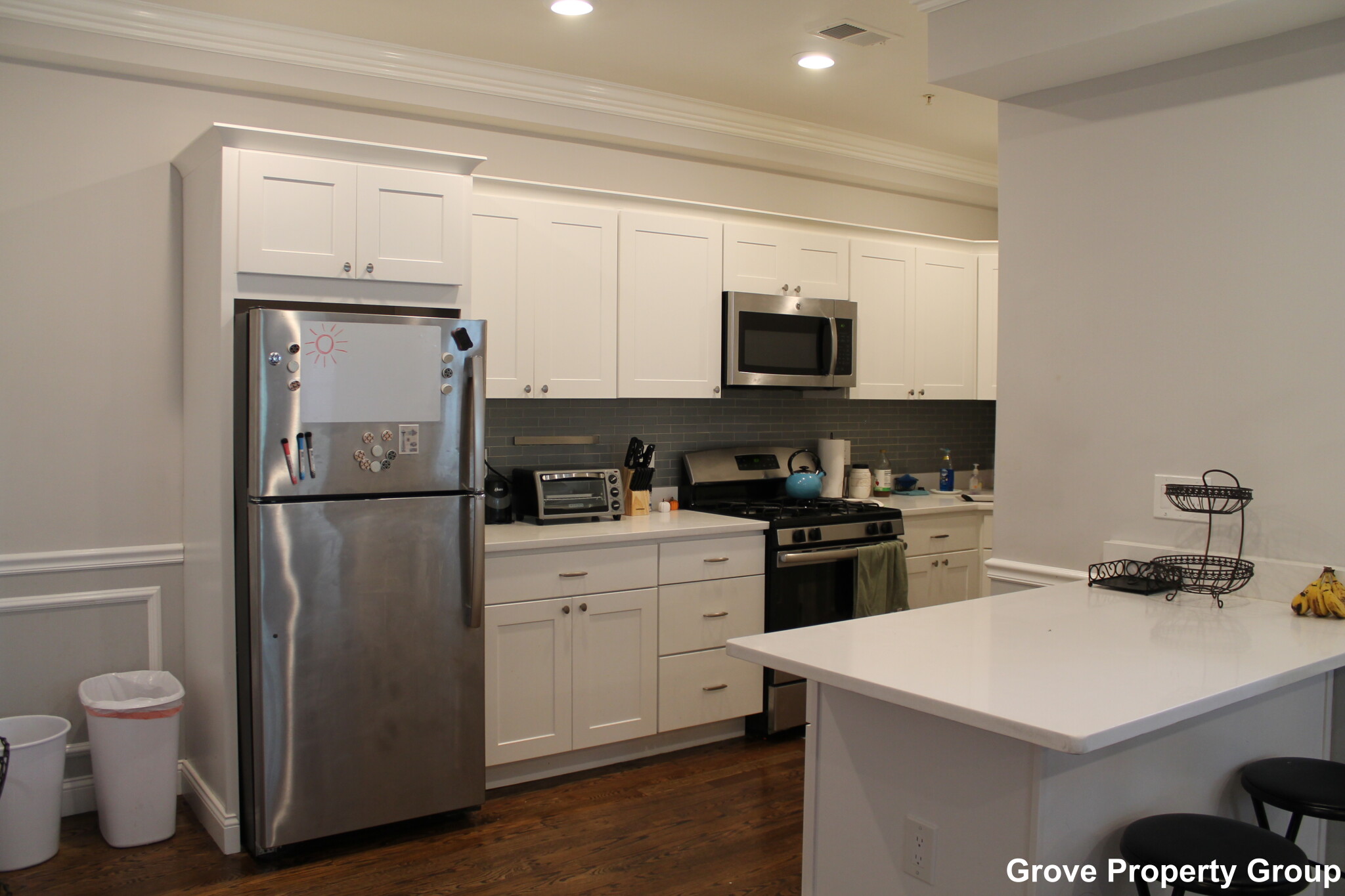 34 Circuit Dr, Roxbury