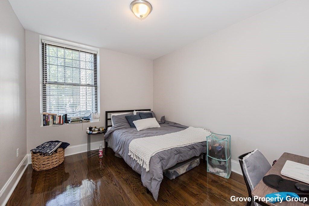 27 Dudley St, Roxbury