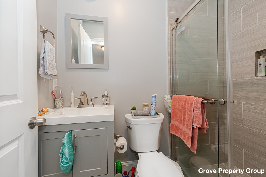 27 Dudley St, Roxbury