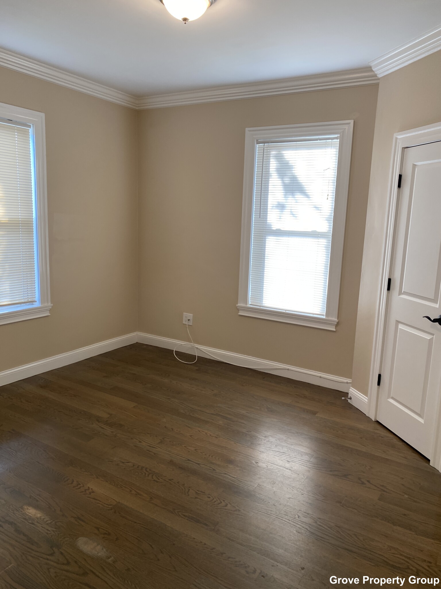 8 Buckley Ave, Jamaica Plain