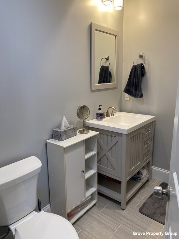 27 Dudley St, Roxbury