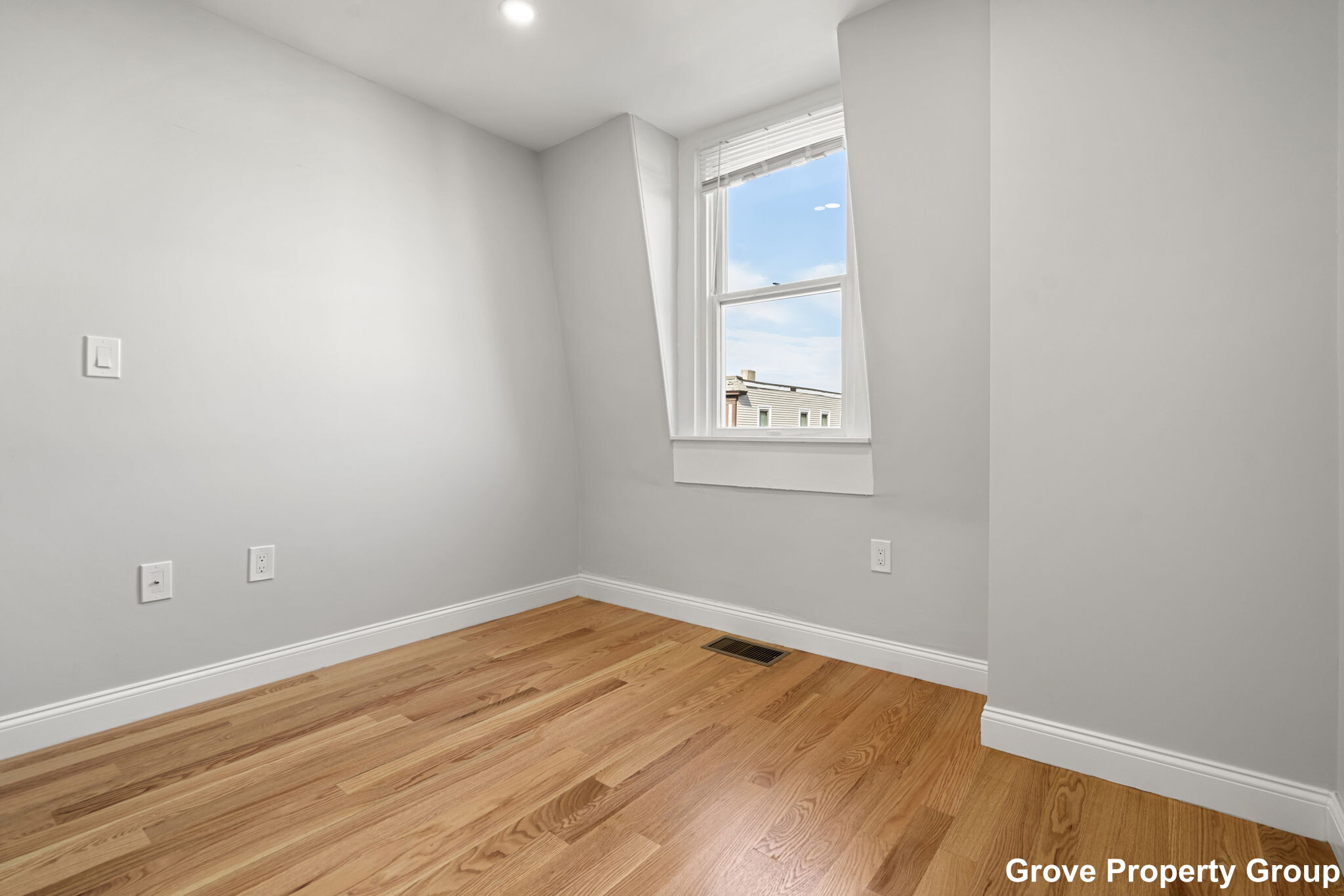 531 East 5th St, South Boston