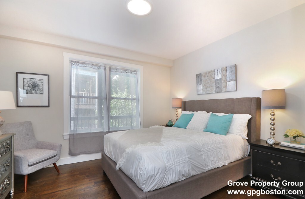 127 Pleasant St, Dorchester