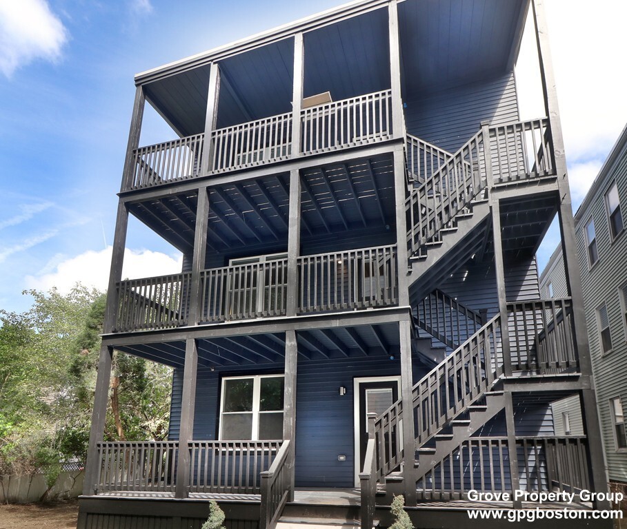 127 Pleasant St, Dorchester