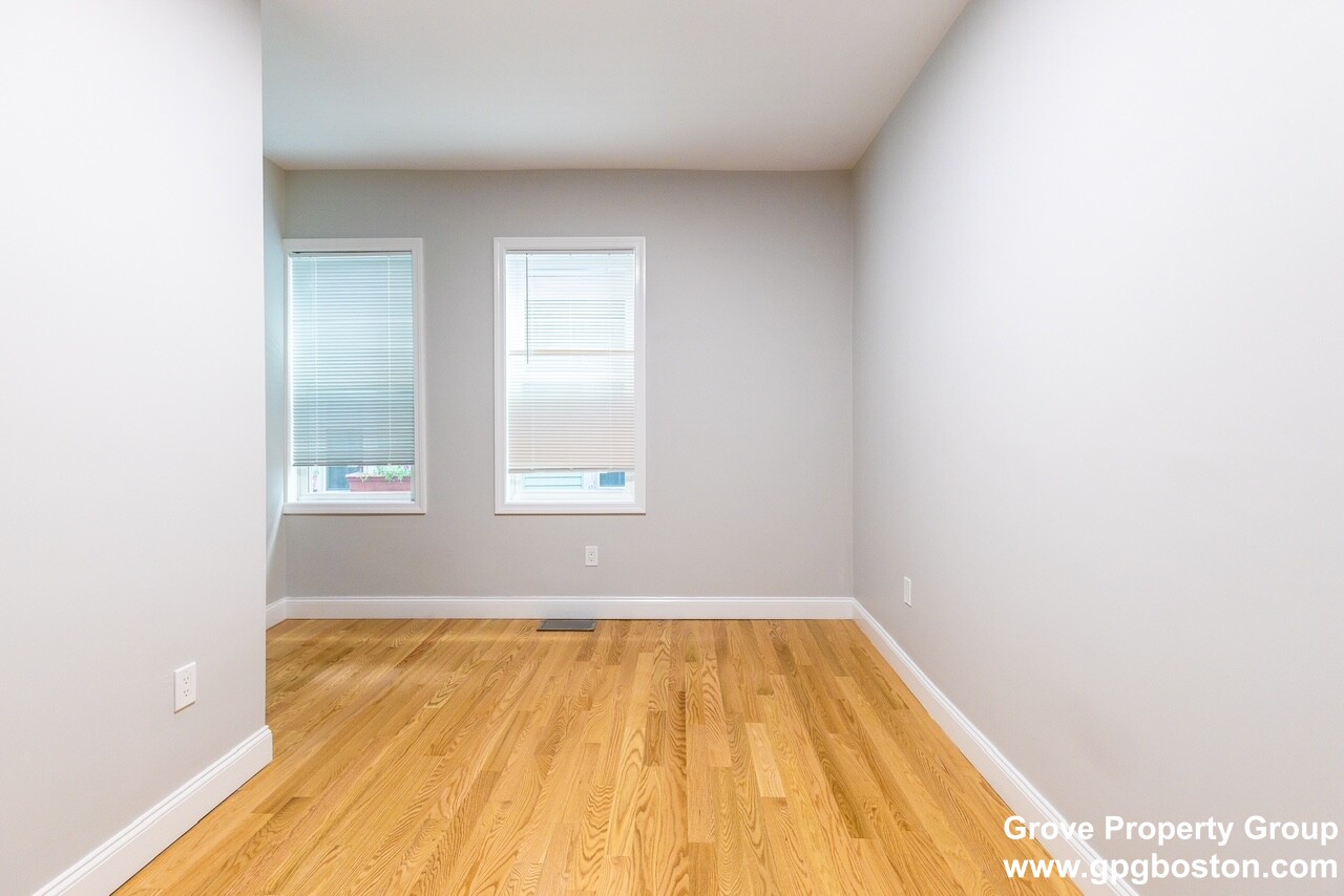 466 East 7th St, South Boston