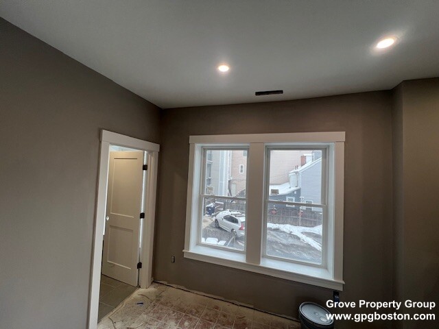 230 Silver St, South Boston