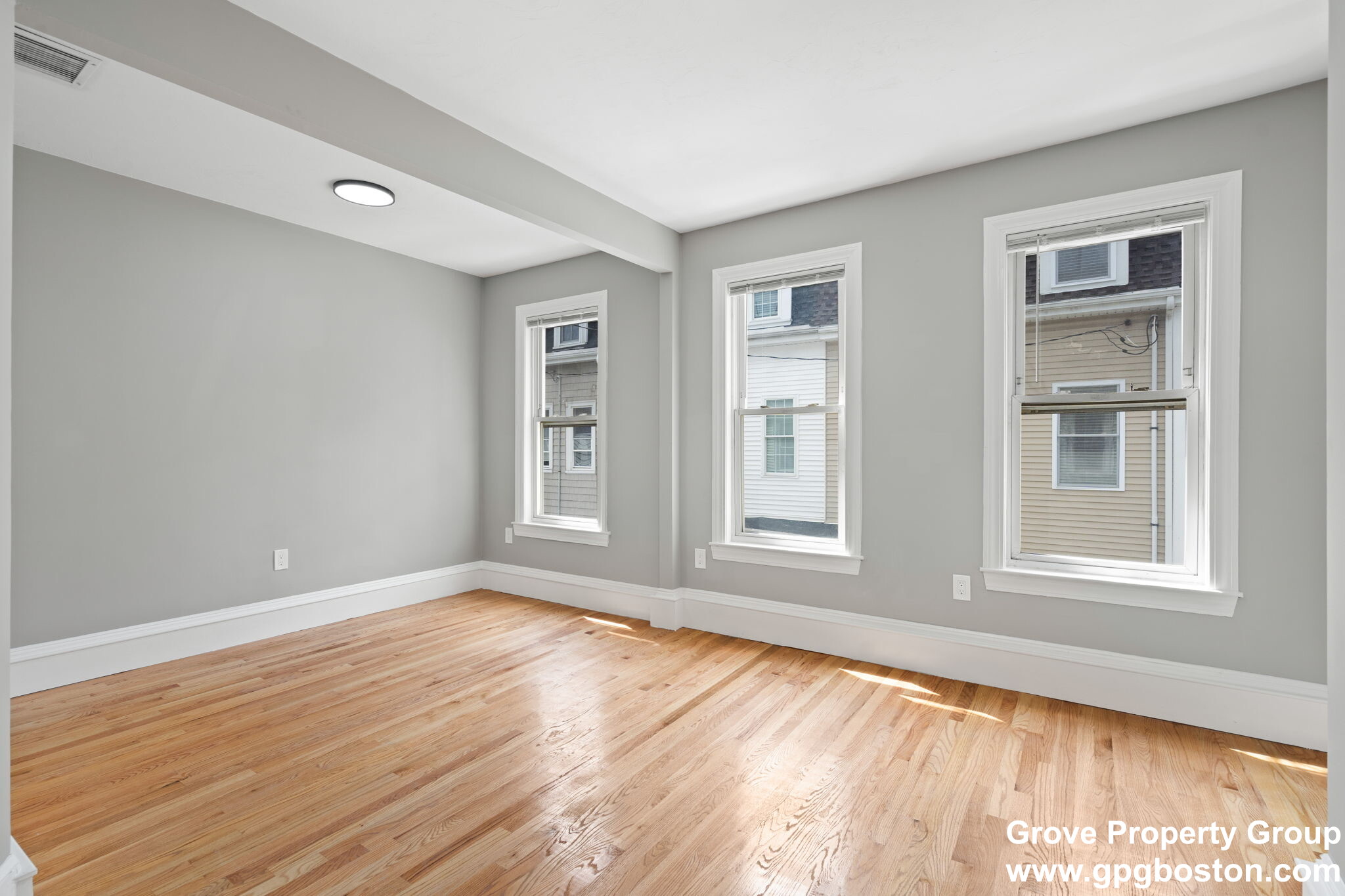 2 Viking St, South Boston