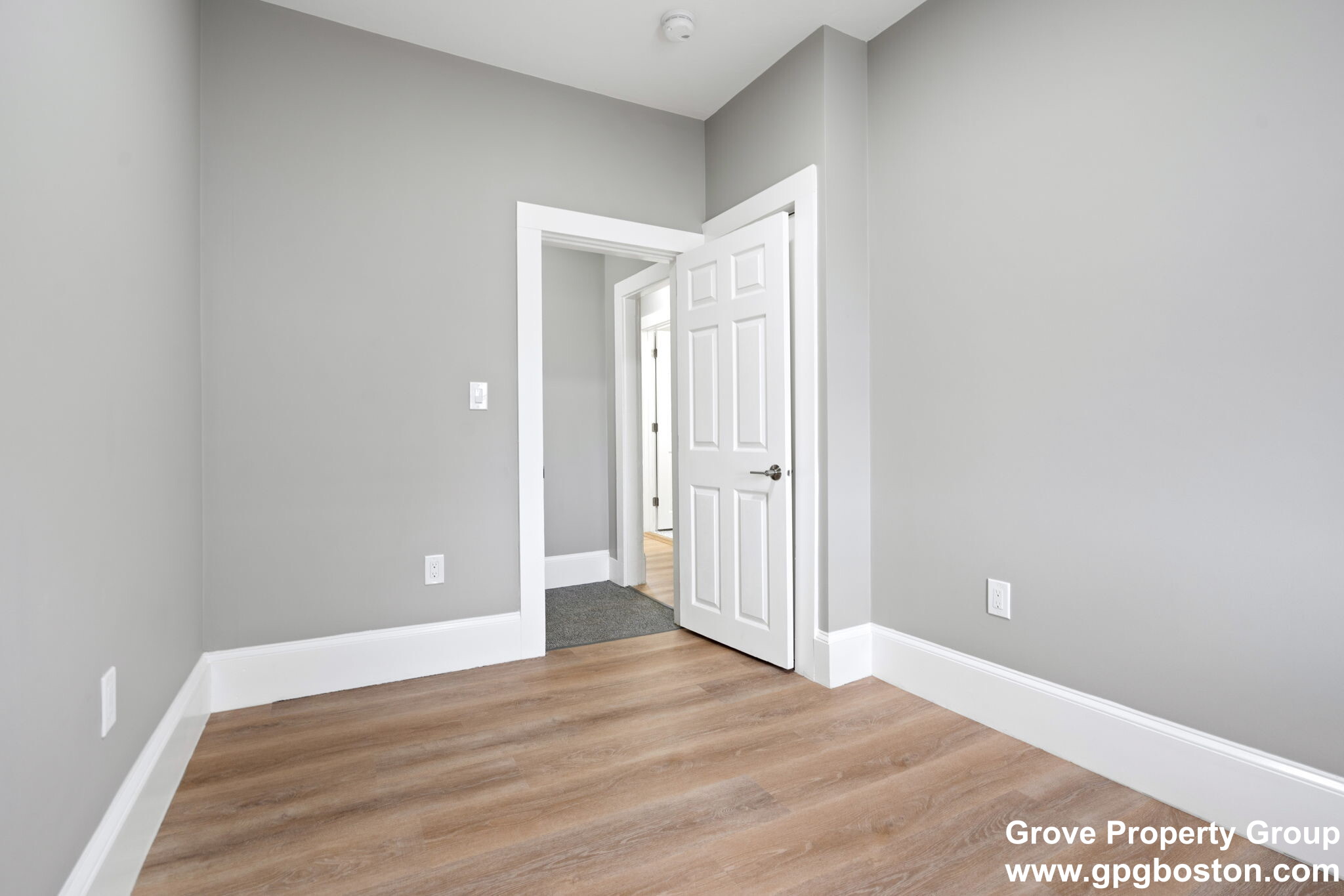 2 Viking St, South Boston