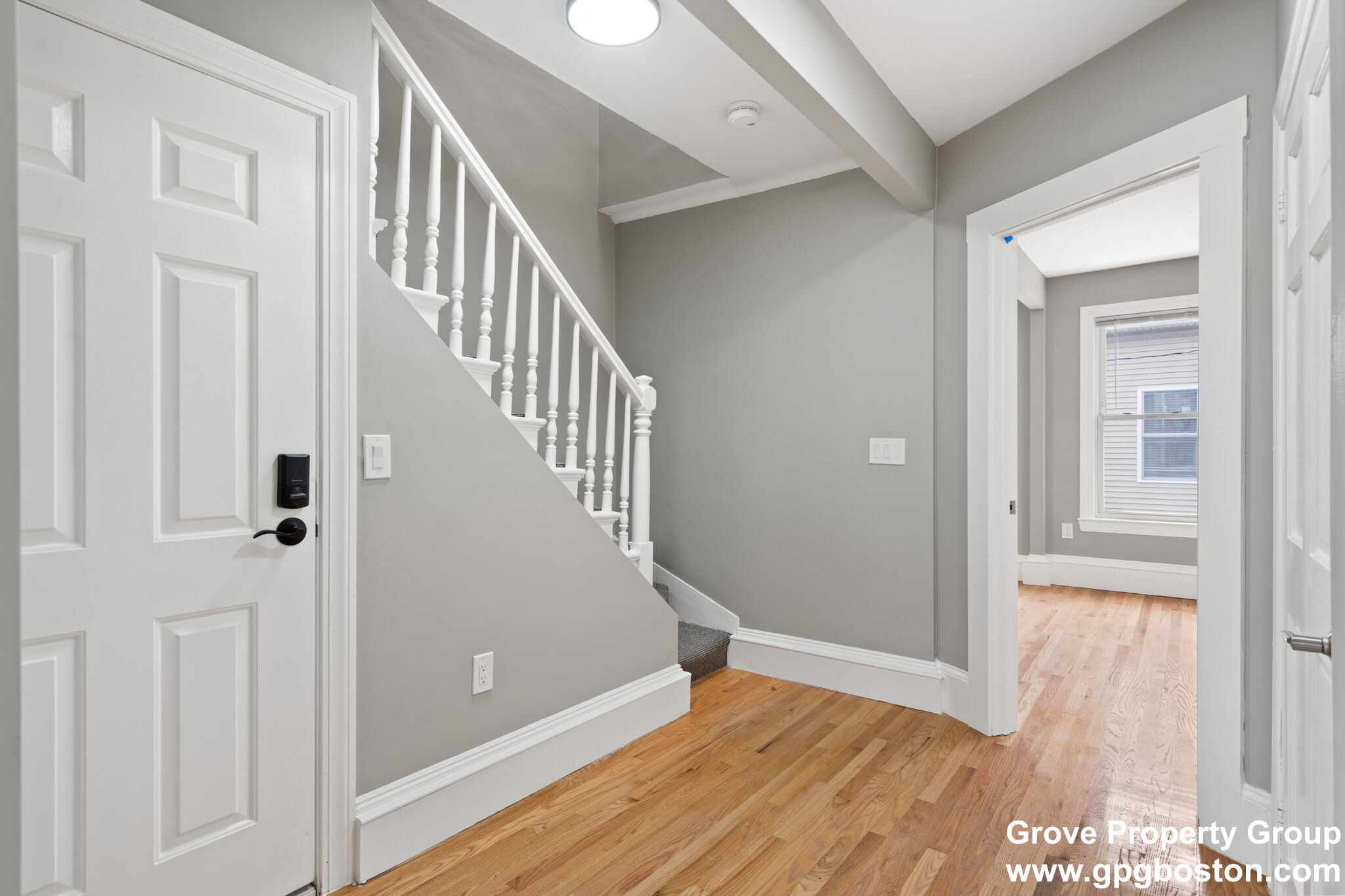 2 Viking St, South Boston