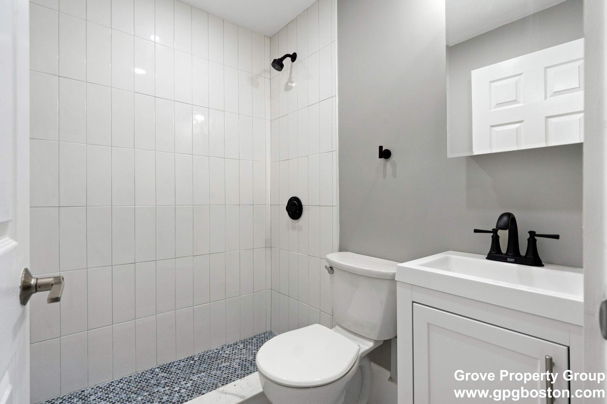 2 Viking St, South Boston