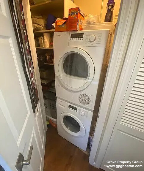 2 Holden Ct, North End